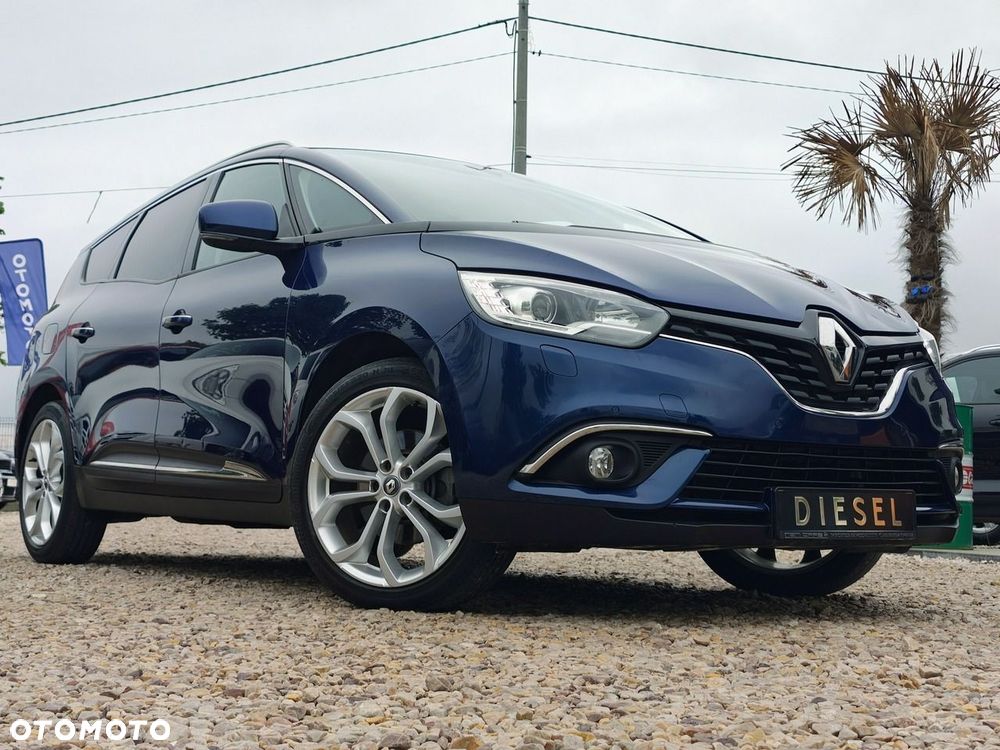 Renault Grand Scenic - 10