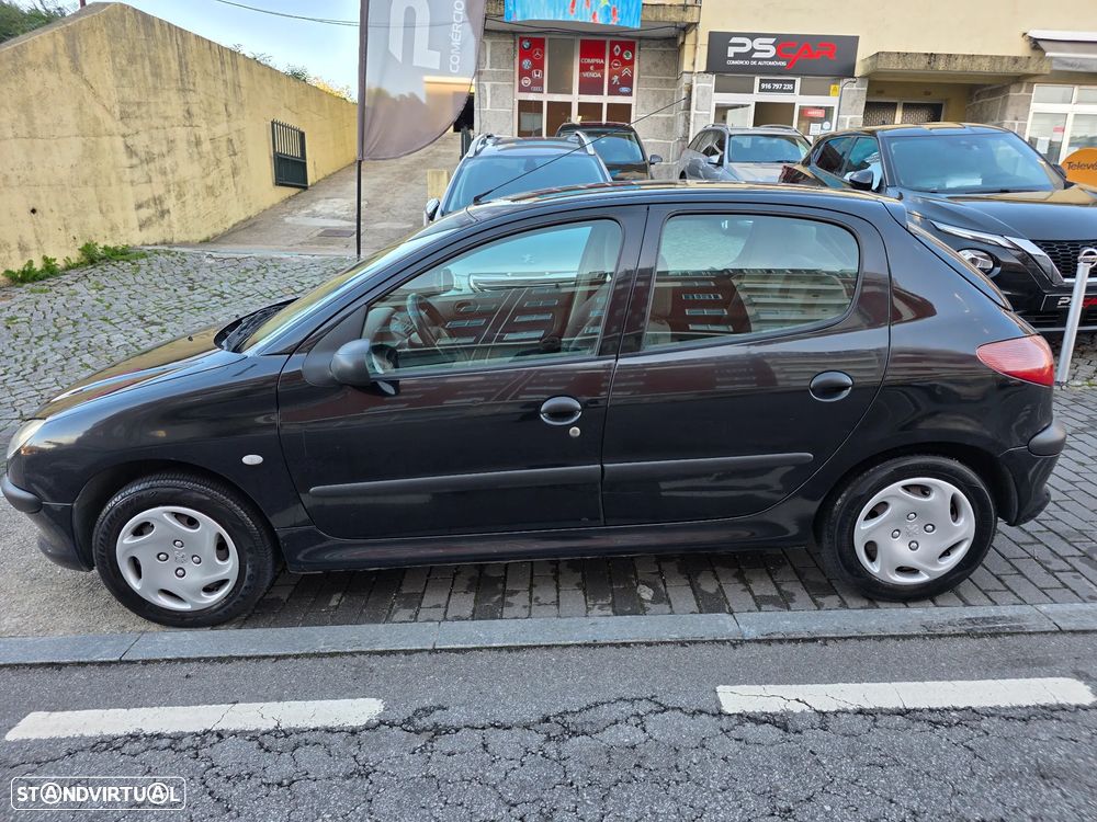 Peugeot 206 1.1 Color Line - 2