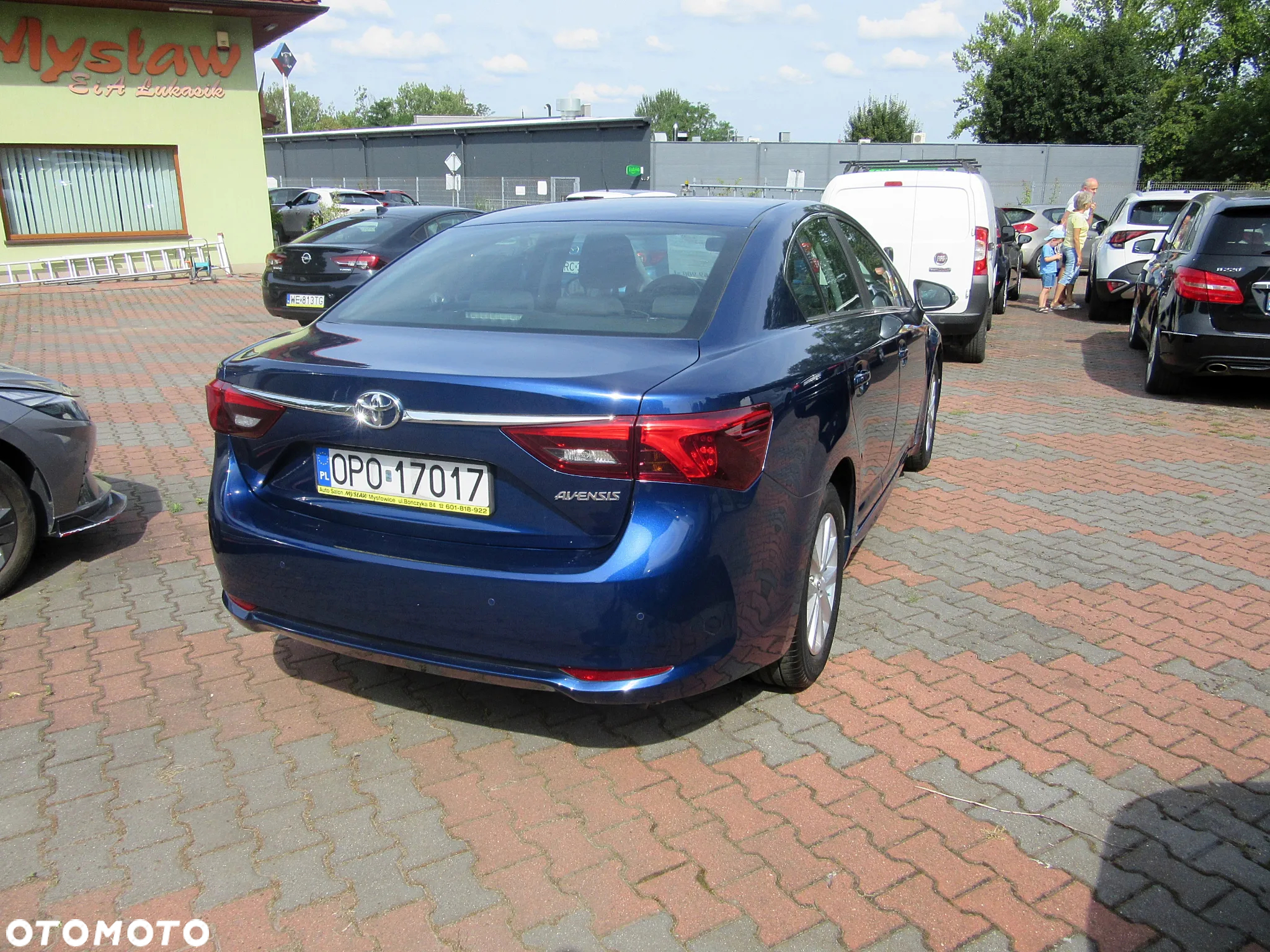Toyota Avensis 1.6 Premium - 4