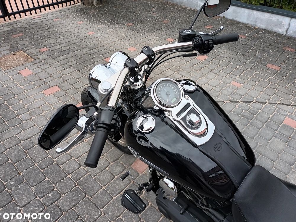 Harley-Davidson Dyna Fat Bob - 10