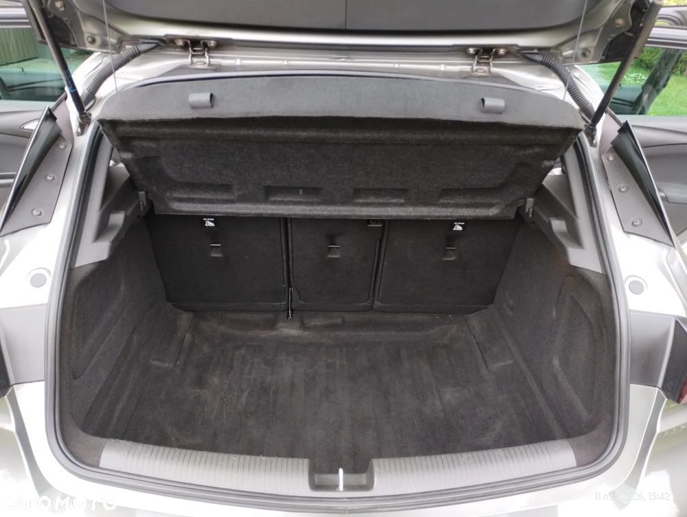 Opel Astra 1.4 Turbo Dynamic - 20