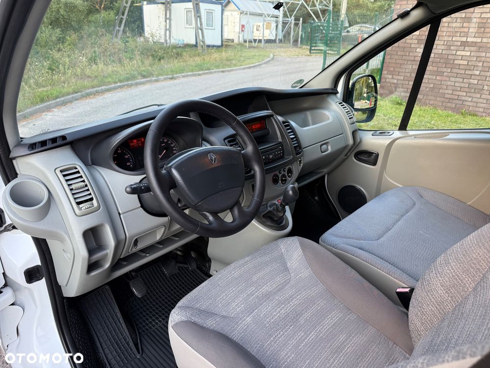 Renault Trafic - 13