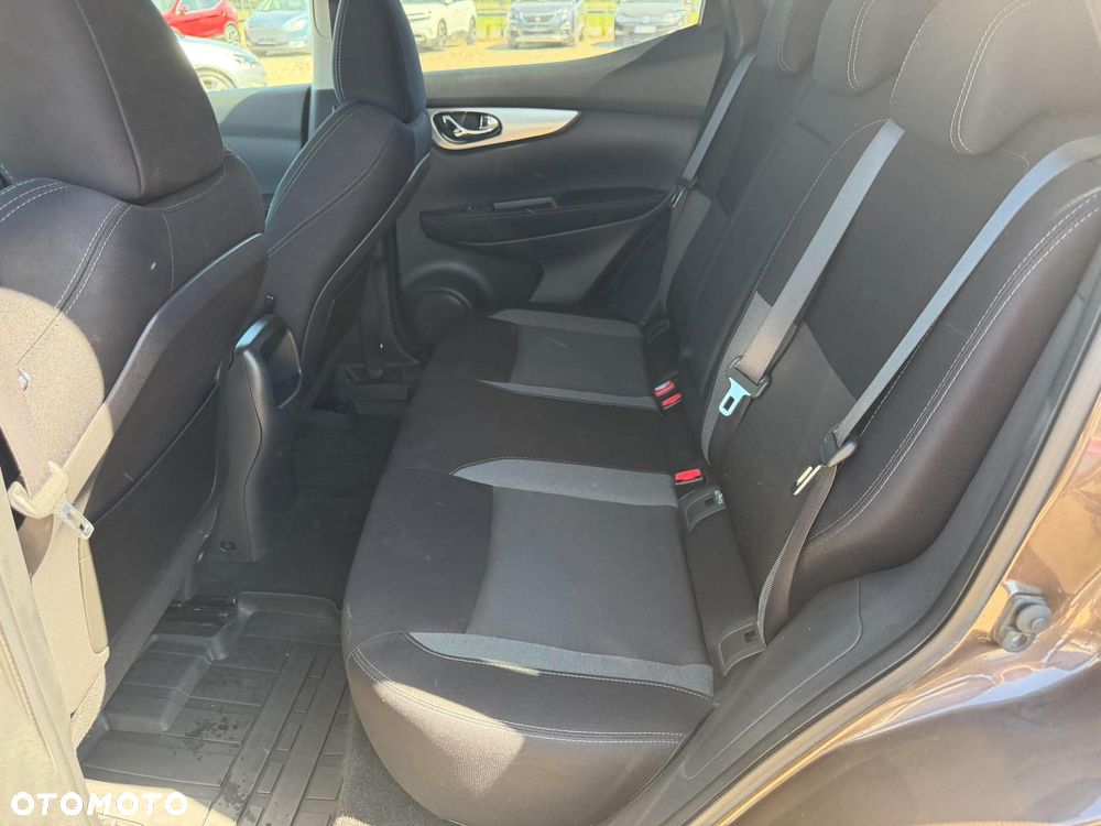 Nissan Qashqai 1.6 dCi Visia S&S - 22