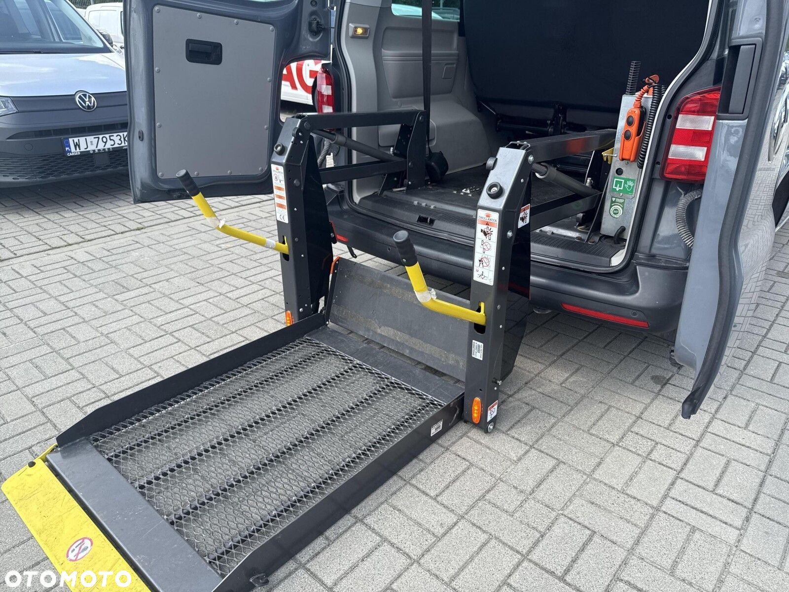 Volkswagen Transporter - 18