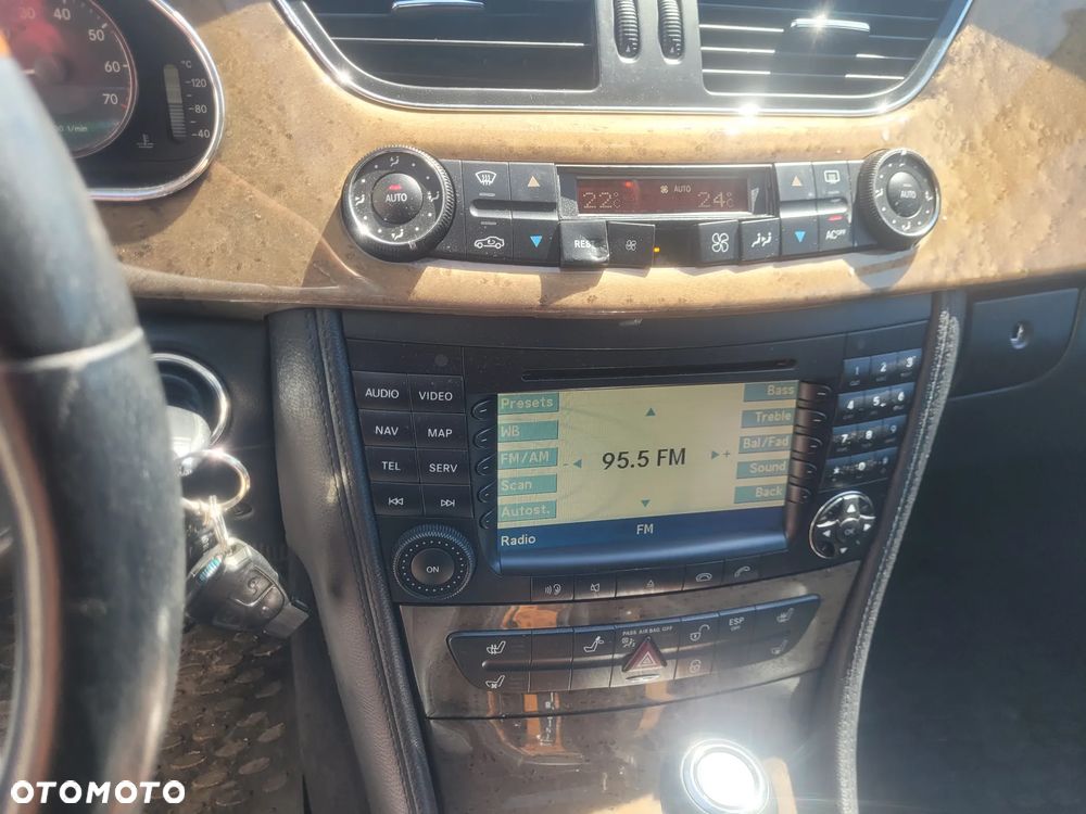 Mercedes-Benz CLS 500 - 23