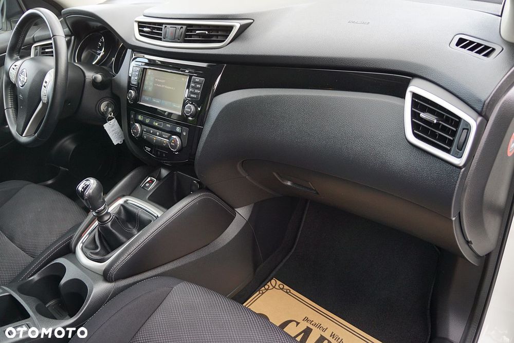 Nissan Qashqai - 11