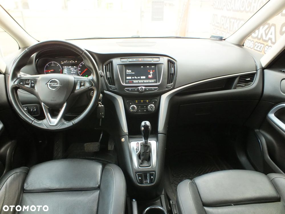 Opel Zafira - 14