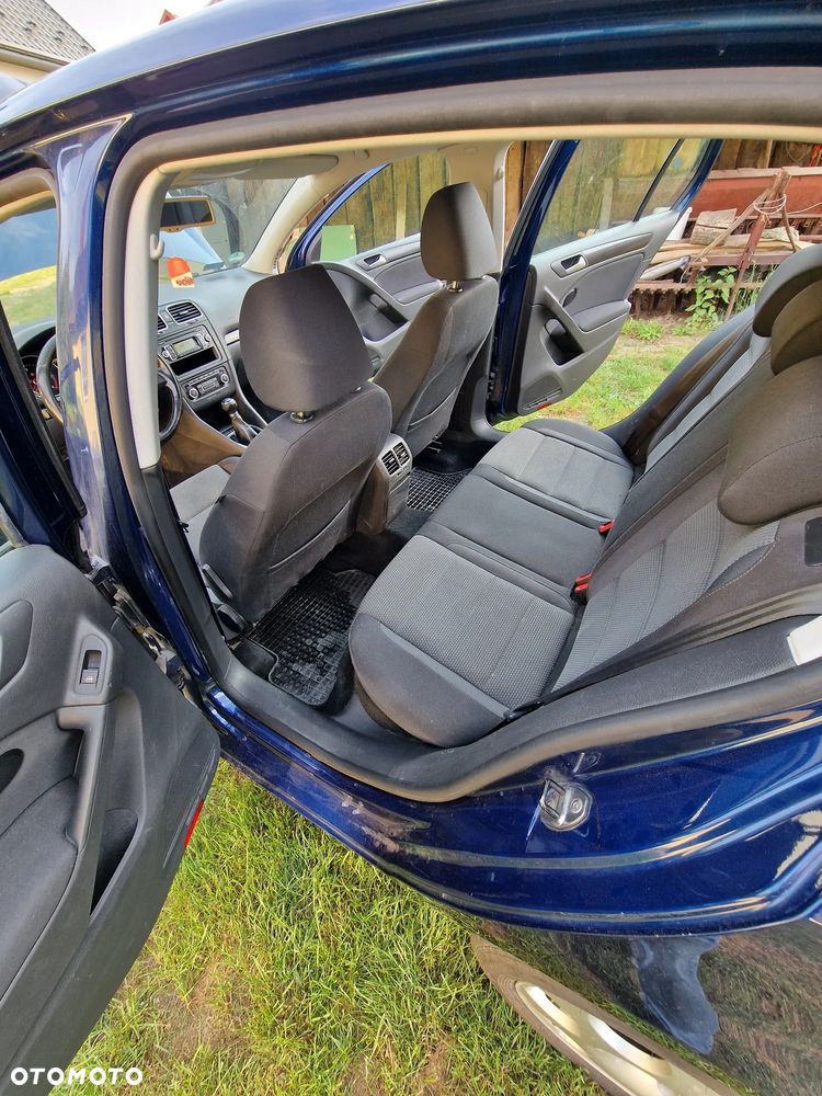 Volkswagen Golf 1.6 TDI Highline - 11