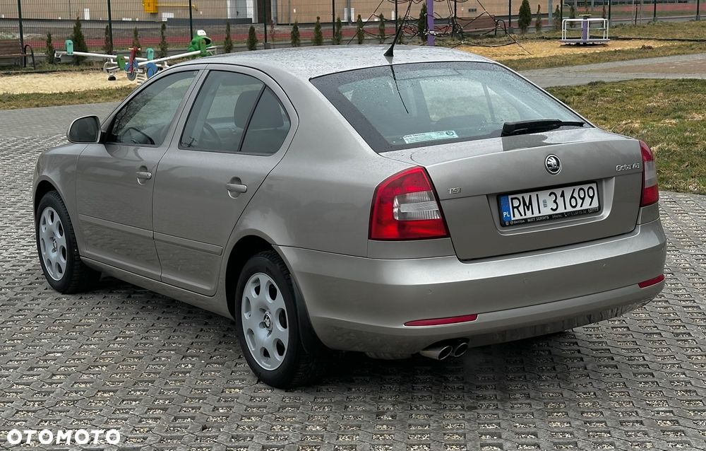 Skoda Octavia - 2