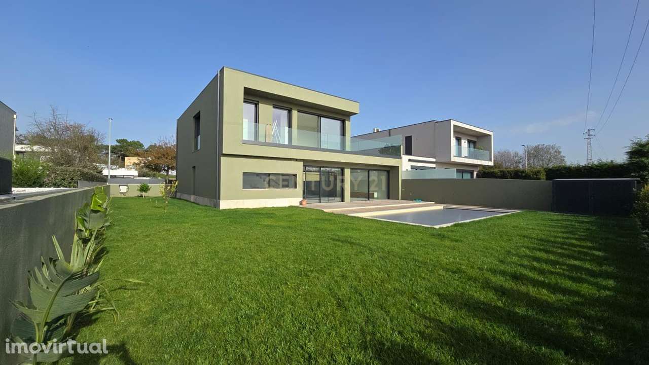 Moradia Contemporânea de Luxo em Azurara | Elegância, Privacidade e Di - Grande imagem: 2/60