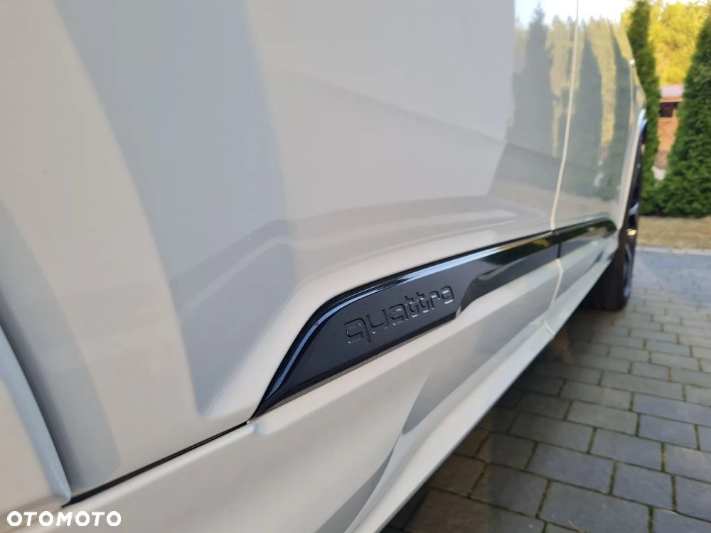 Audi Q7 - 7