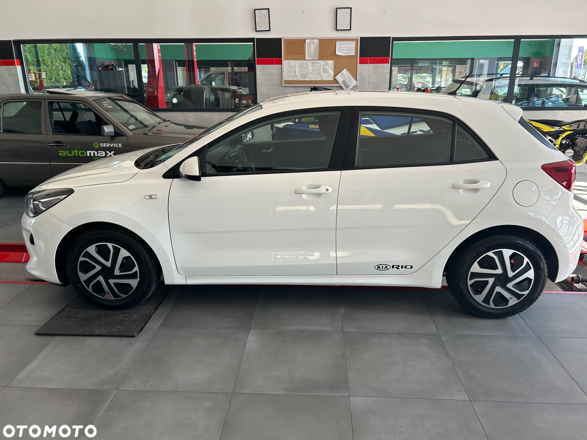 Kia Rio 1.2 Business Line - 4