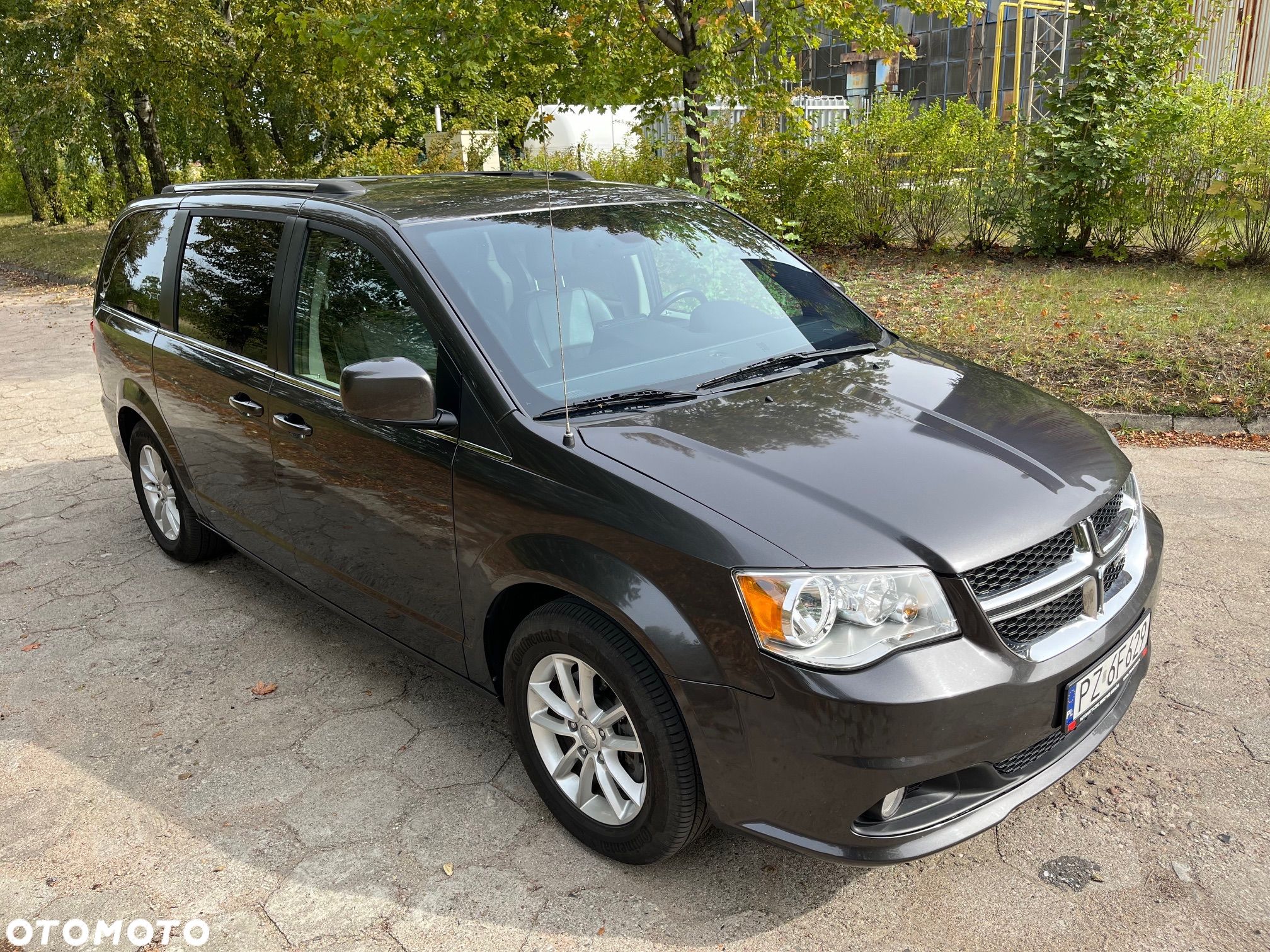 Dodge Grand Caravan - 1