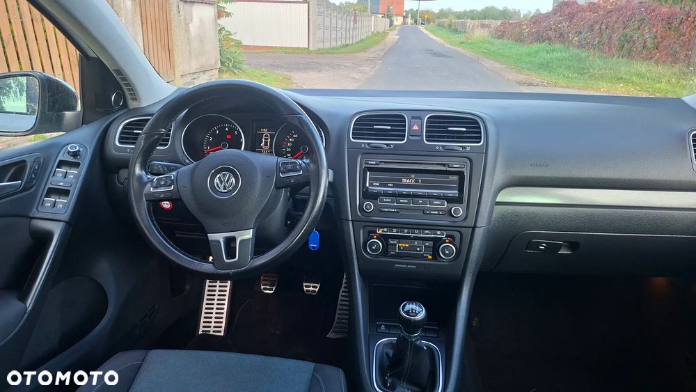 Volkswagen Golf - 17