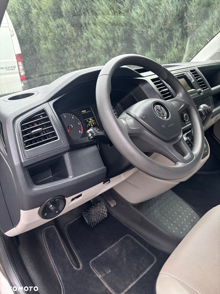 Volkswagen Transporter T6 - 22