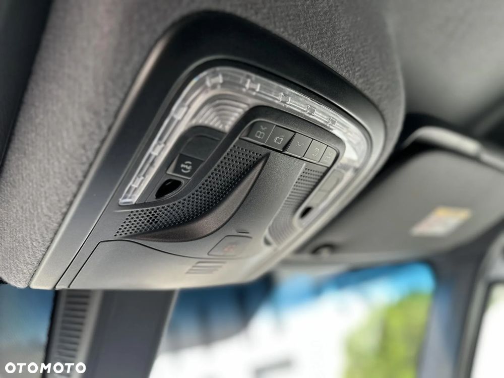 Mercedes-Benz Sprinter - 10