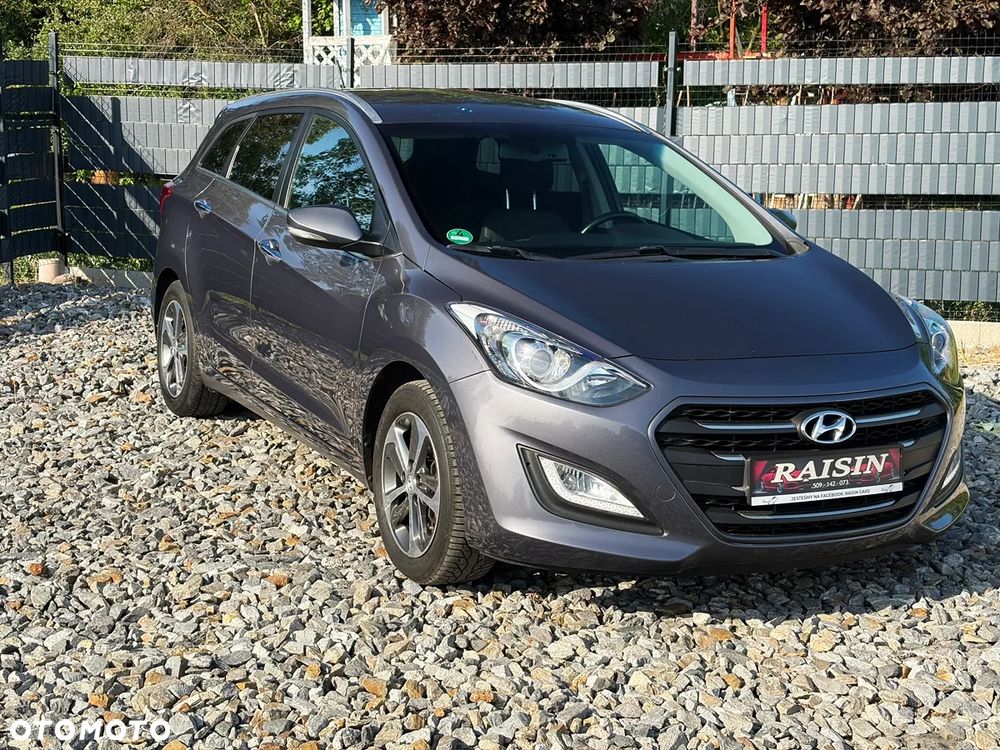 Hyundai i30 blue 1.6 CRDi DCT Passion - 16