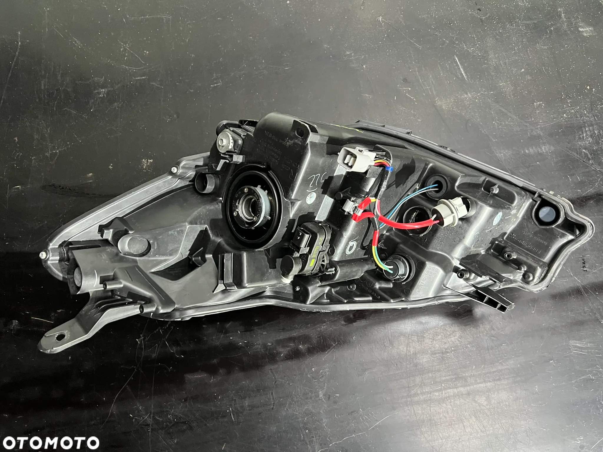 TOYOTA YARIS III LIFT 14-17 2014-2017 REFLEKTOR LAMPA PRAWA SOCZEWKA - 5