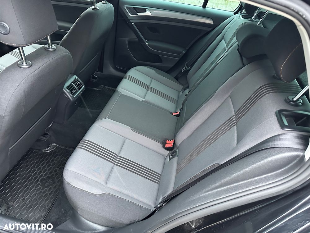 Volkswagen Golf 2.0 TDI BlueMotion Technology DSG Allstar - 12