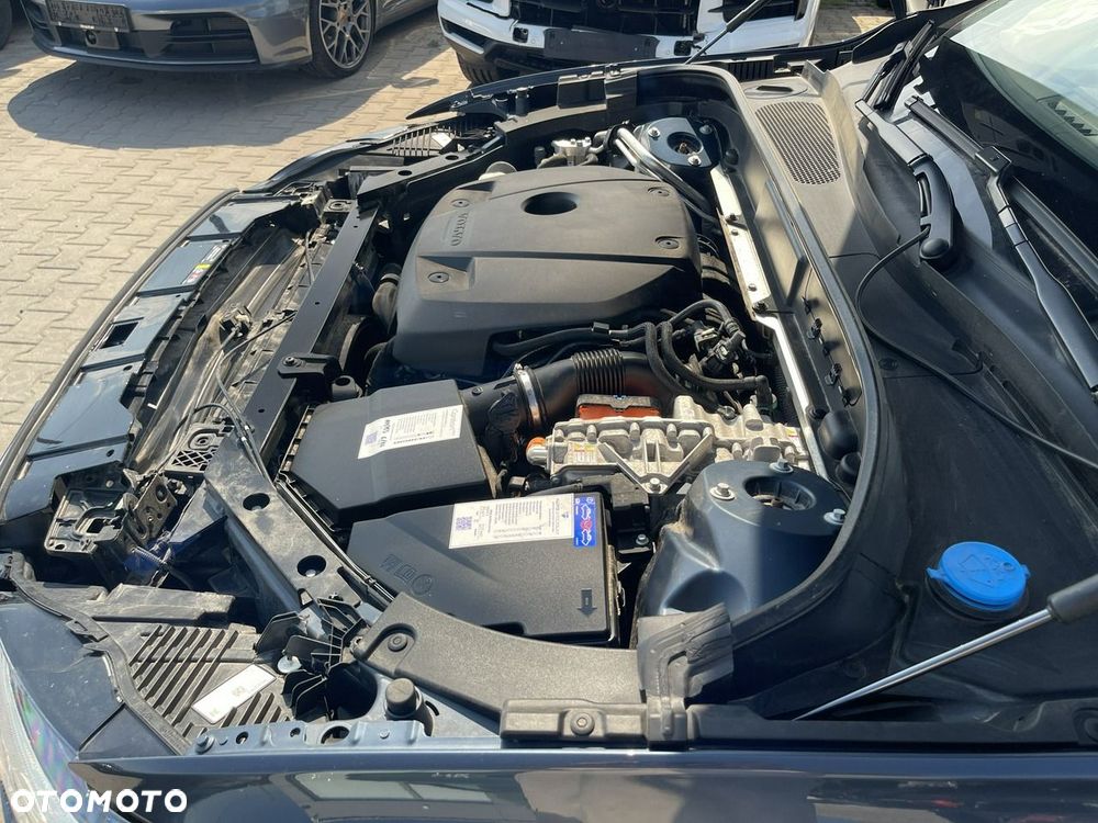 Volvo XC 60 T6 Plug-In Hybrid AWD Inscription - 14