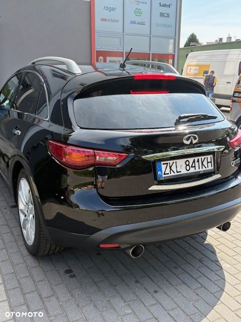 Infiniti QX70 3.0d S Premium - 6