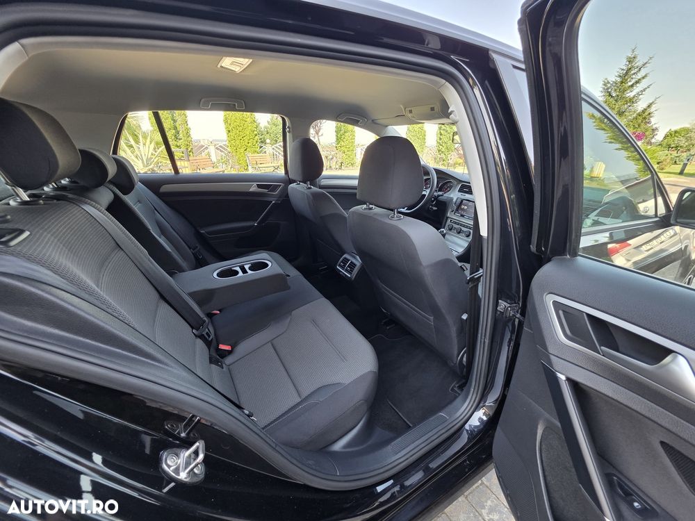 Volkswagen Golf 2.0 TDI BMT Comfortline - 12
