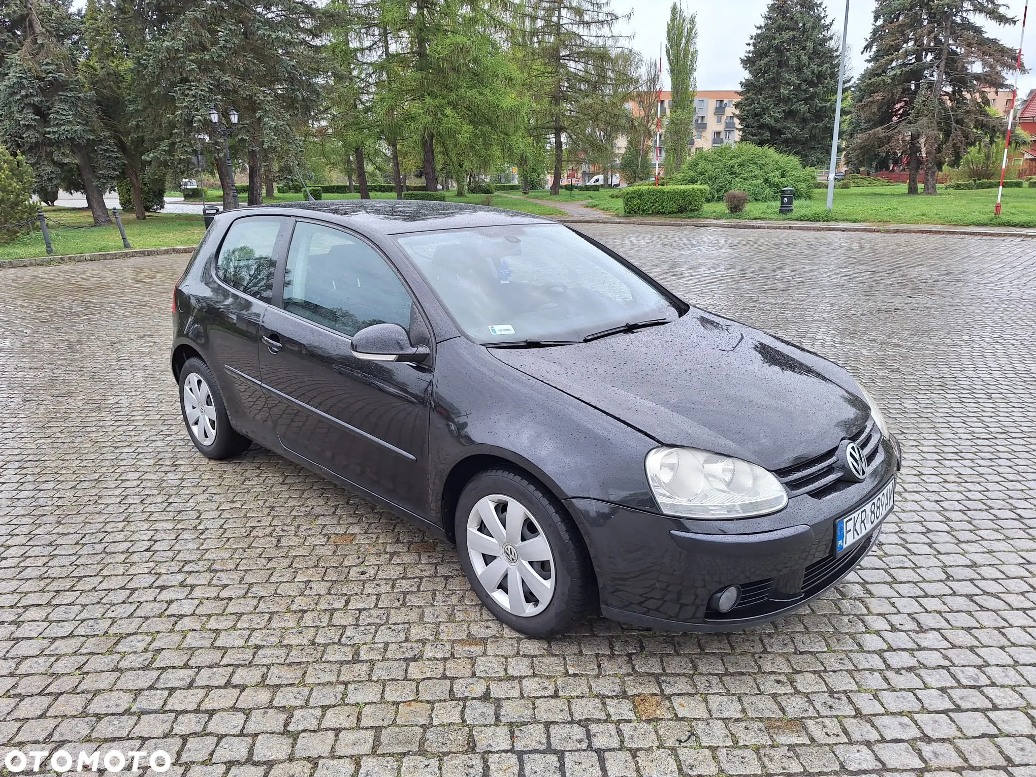 Volkswagen Golf 2.0 TDI DSG Individual - 3