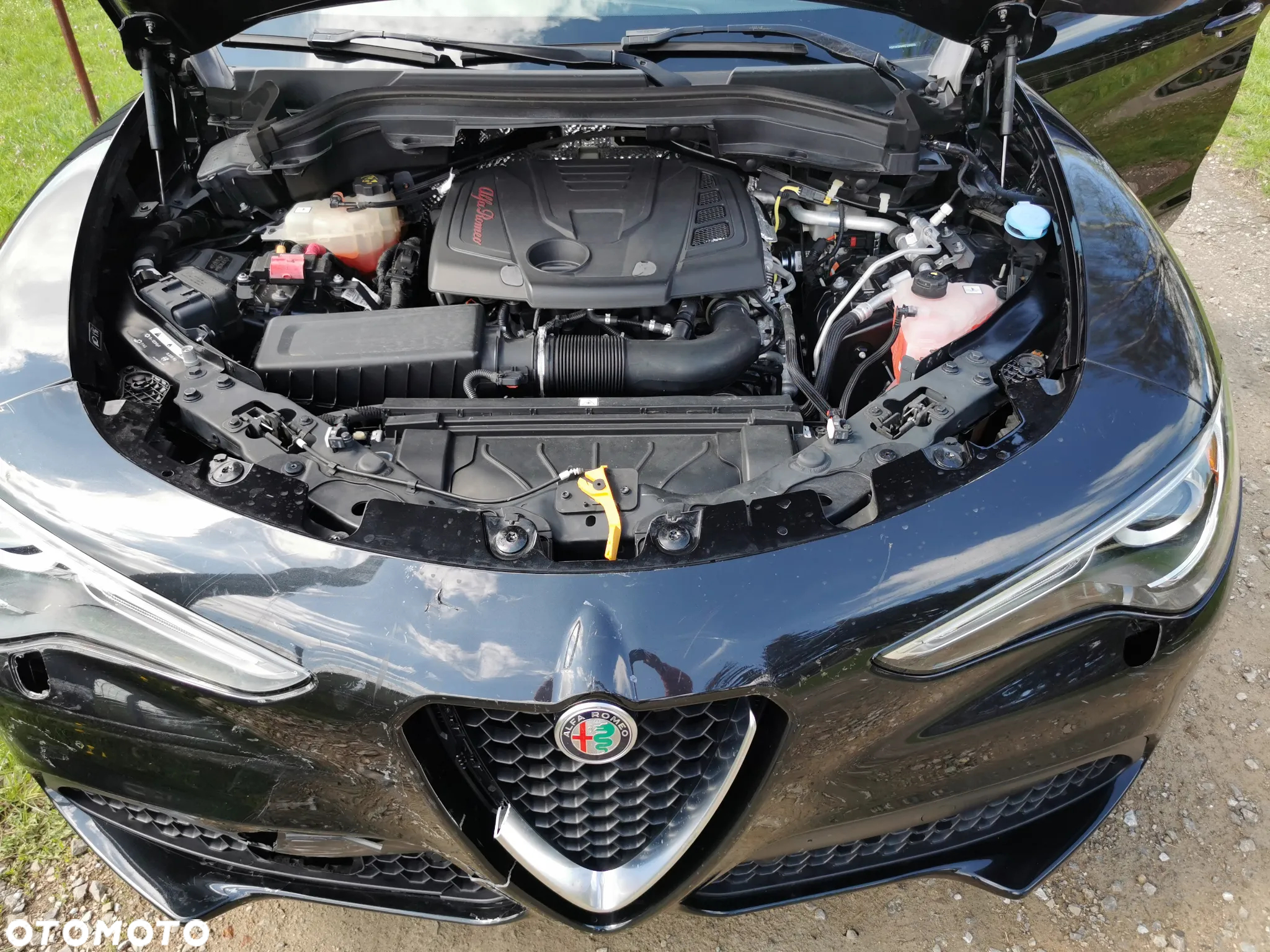 Alfa Romeo Stelvio 2.0 Turbo 16V AT8-Q4 Ti - 9