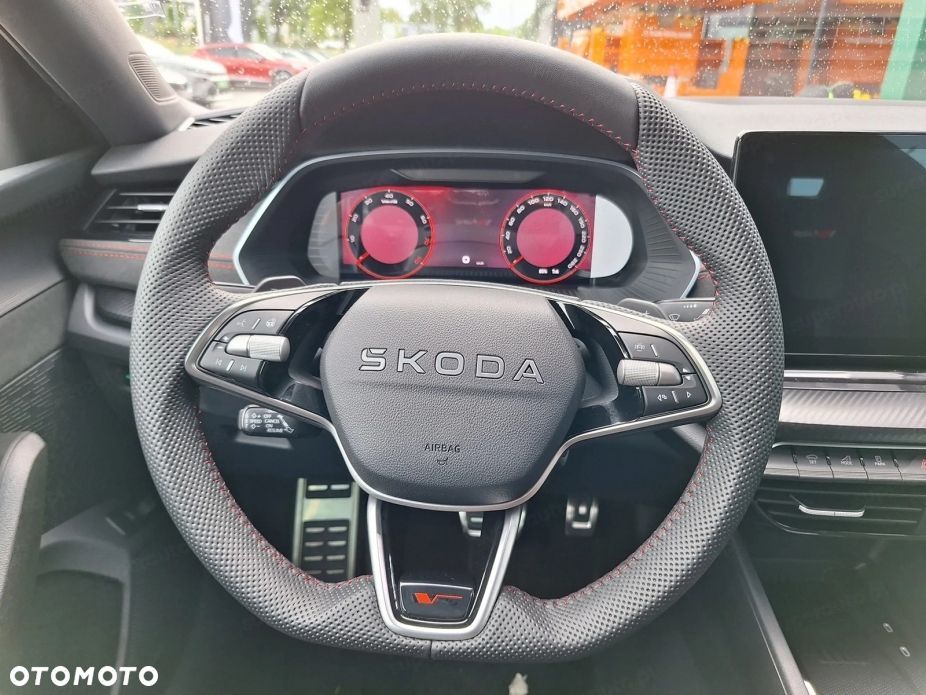 Skoda Octavia 2.0 TSI RS DSG - 8