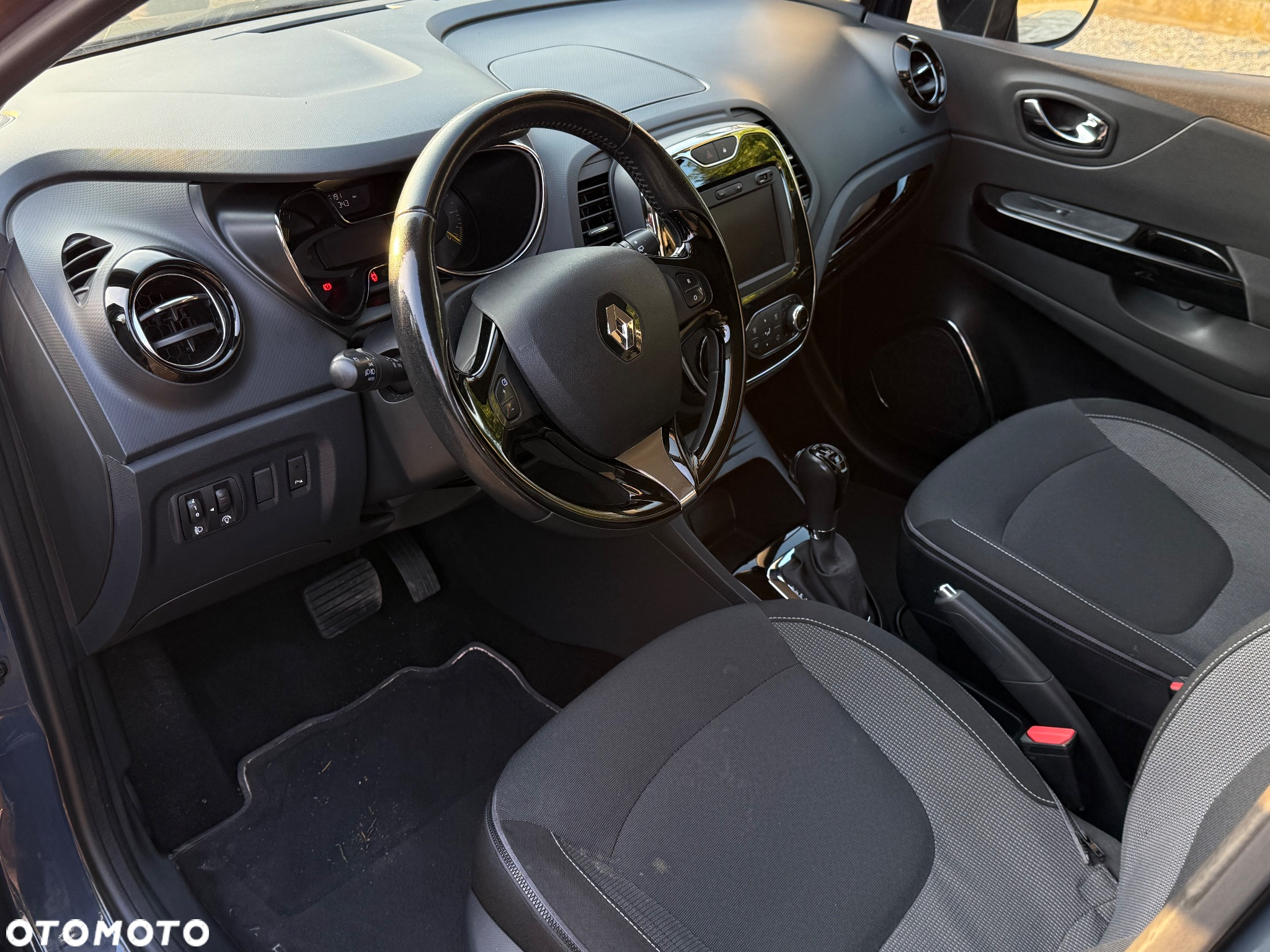 Renault Captur - 11