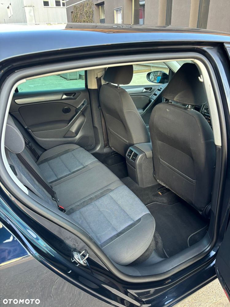 Volkswagen Golf 1.4 TSI DSG Style - 25