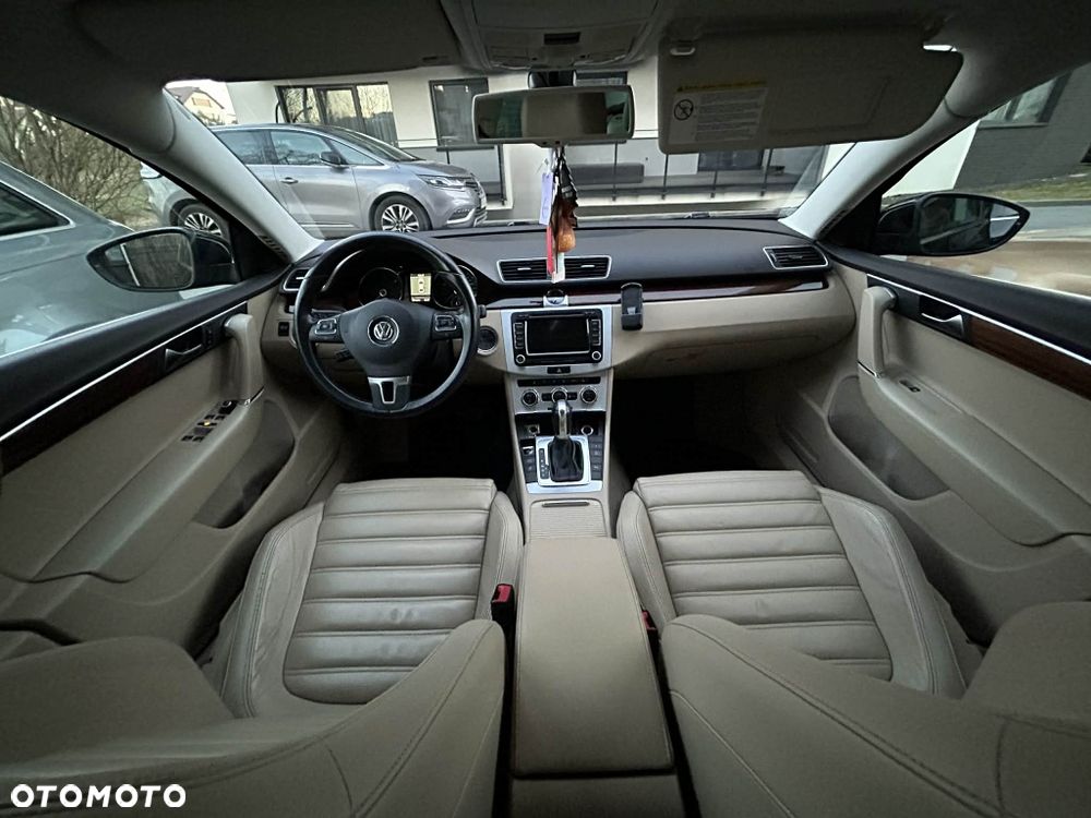 Volkswagen Passat - 7