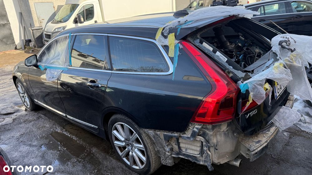 Volvo V90 D4 AWD Momentum - 8