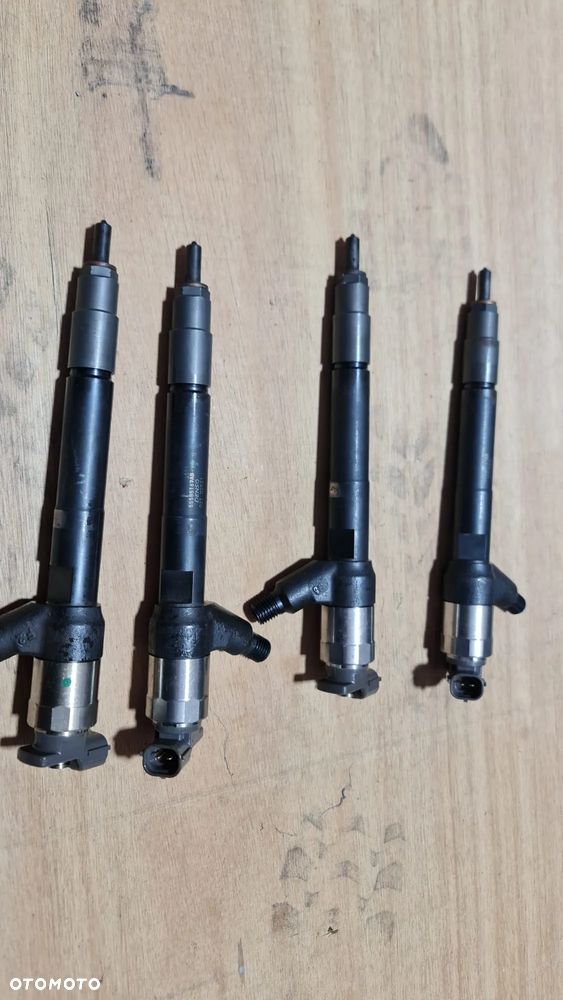 Mazda 6 2.0 disel wtryskiwacze komplet 4 szt. - 4