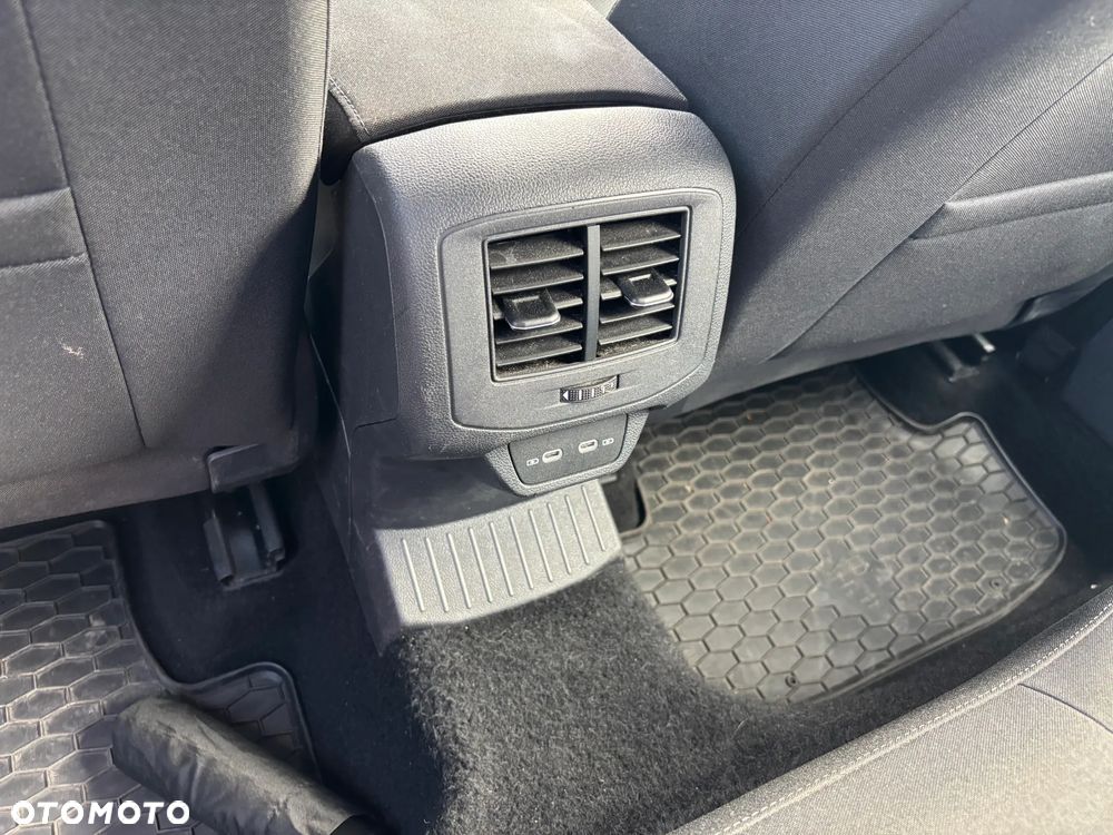 Volkswagen T-Roc 1.5 TSI Life - 10