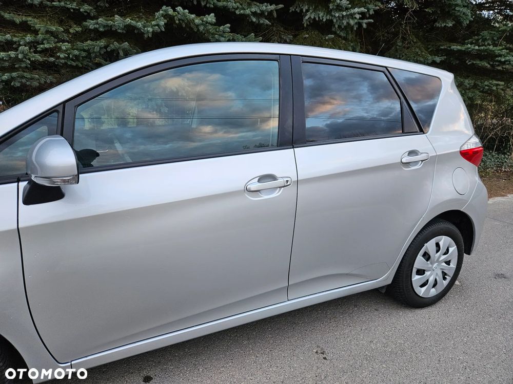 Toyota Verso S 1.33 VVT-i Multidrive Club - 3