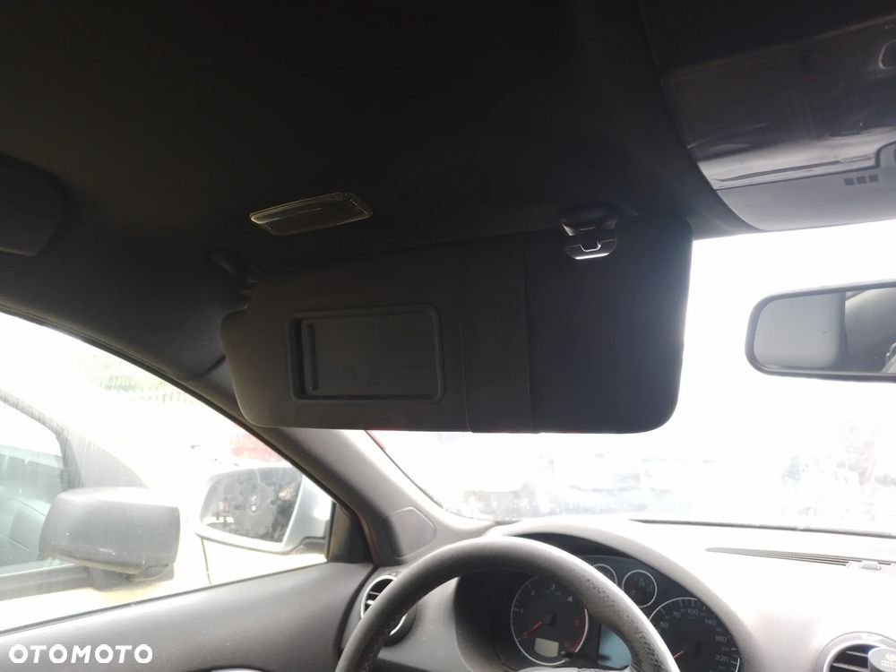 AUDI A3 8P 03-08 2.0 TDI BKD LY7W  PODŁOKIETNIK - 27