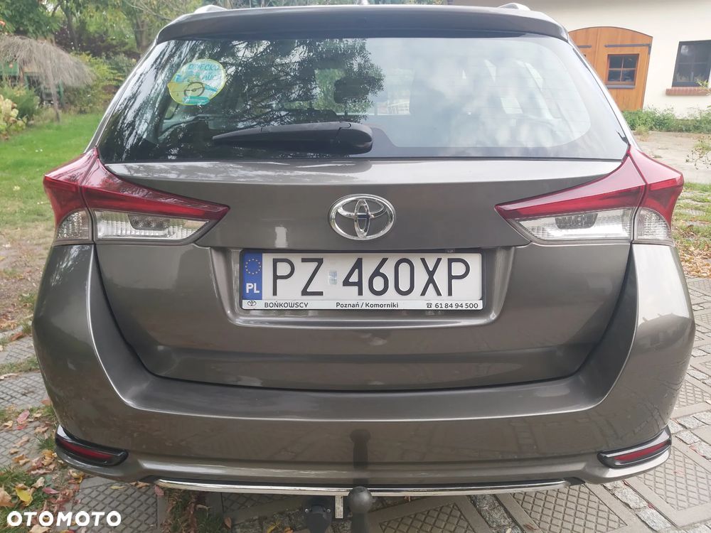 Toyota Auris 1.6 Premium - 22