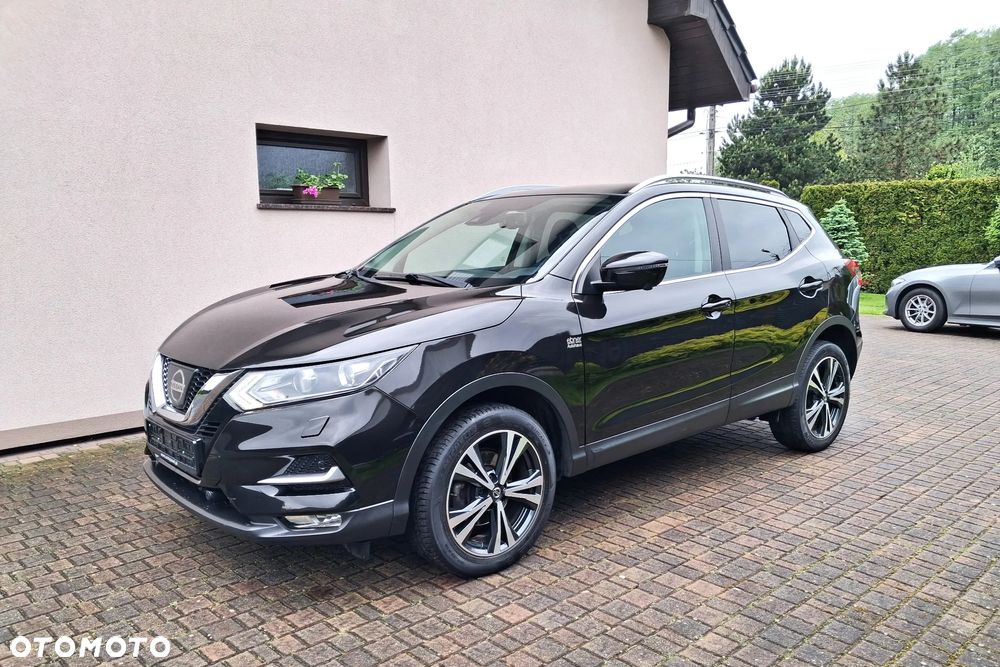 Nissan Qashqai 1.6 DIG-T Tekna - 1