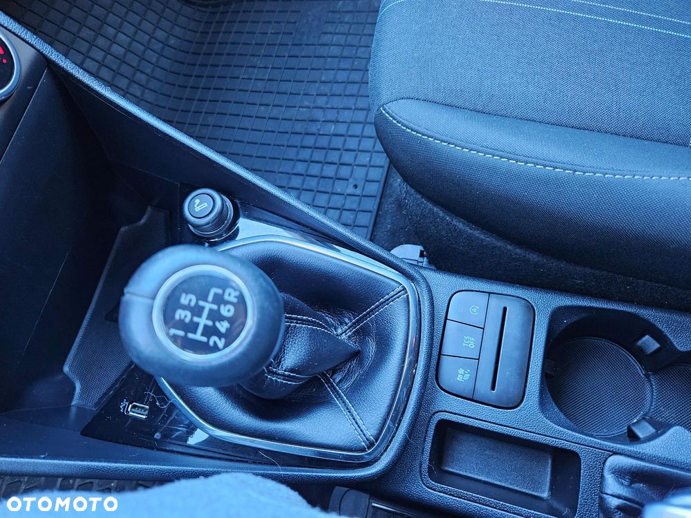 Ford Fiesta 1.0 EcoBoost S&S COOL&CONNECT - 18