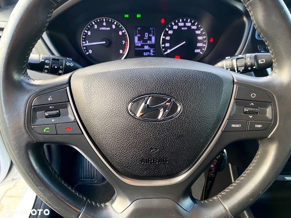 Hyundai i20 - 21