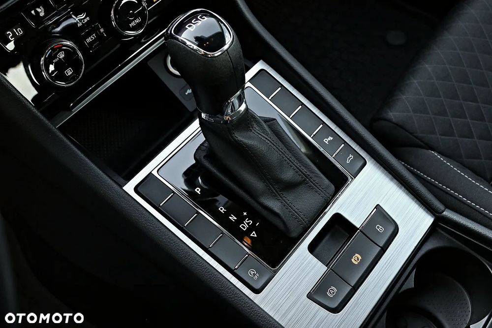 Skoda Superb 1.5 TSI Ambition DSG - 33