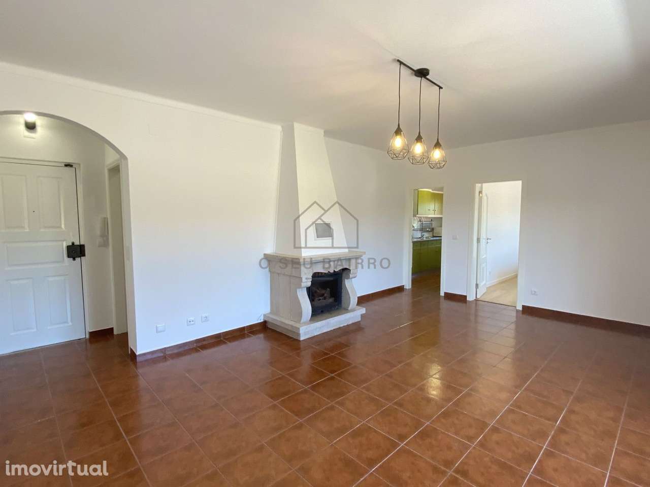 Apartamento T1 com garagem - Grande imagem: 2/10