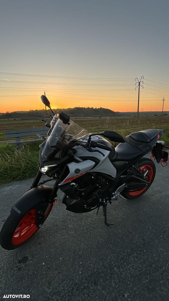 Yamaha MT-03 - 2