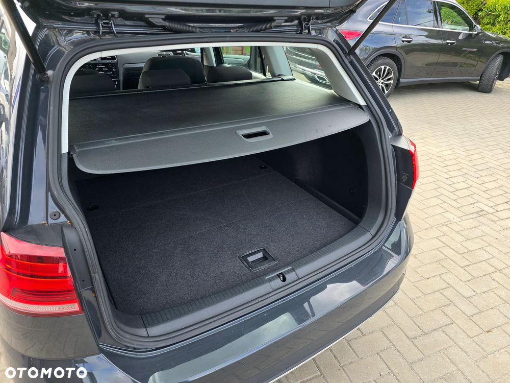 Volkswagen Golf - 18