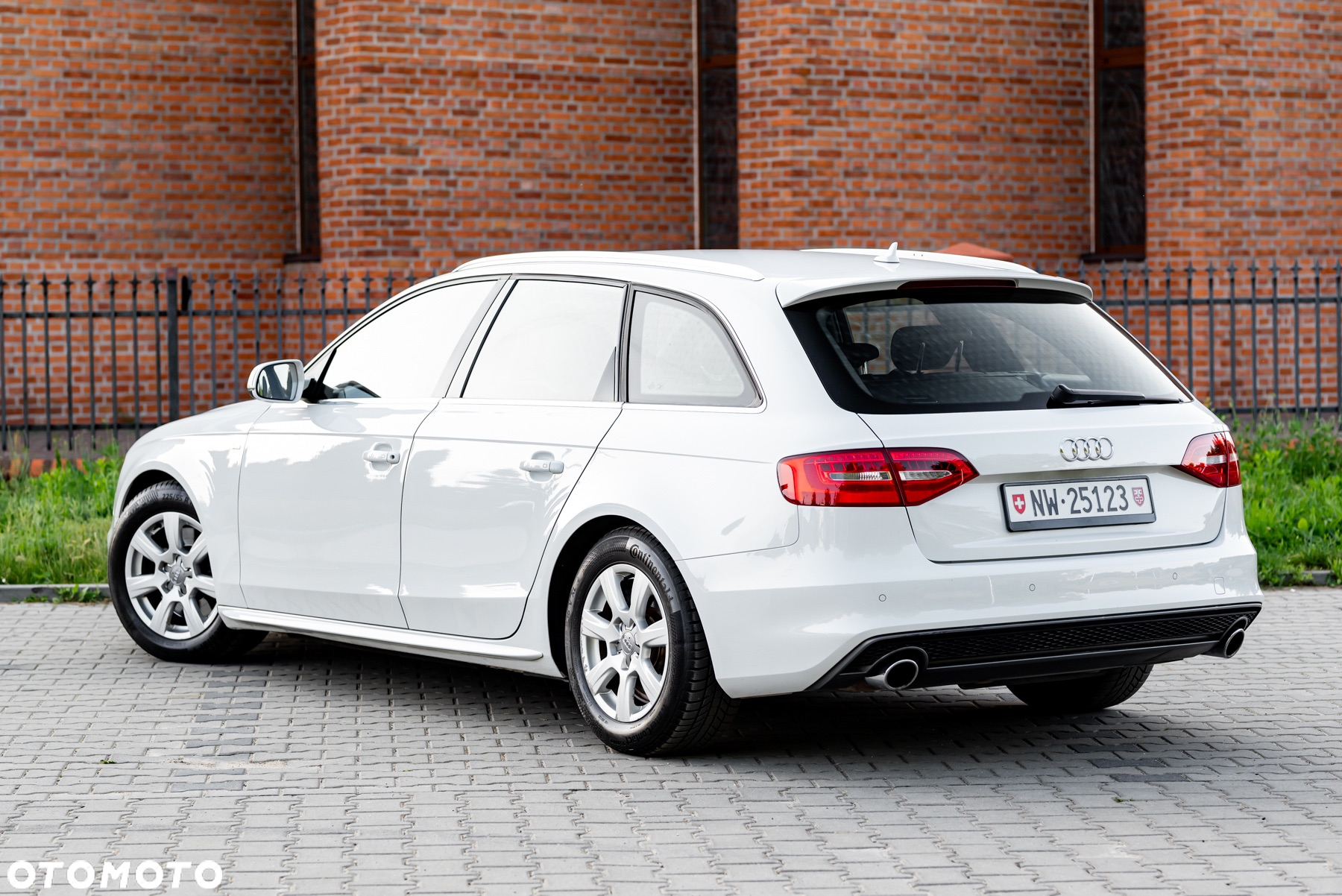 Audi A4 Avant 2.0 TFSI quattro S tronic S line Sportpaket - 16