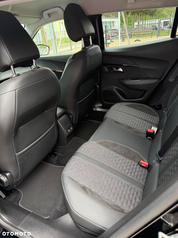 Peugeot 2008 1.5 BlueHDi Allure Pack S&S EAT8 - 3