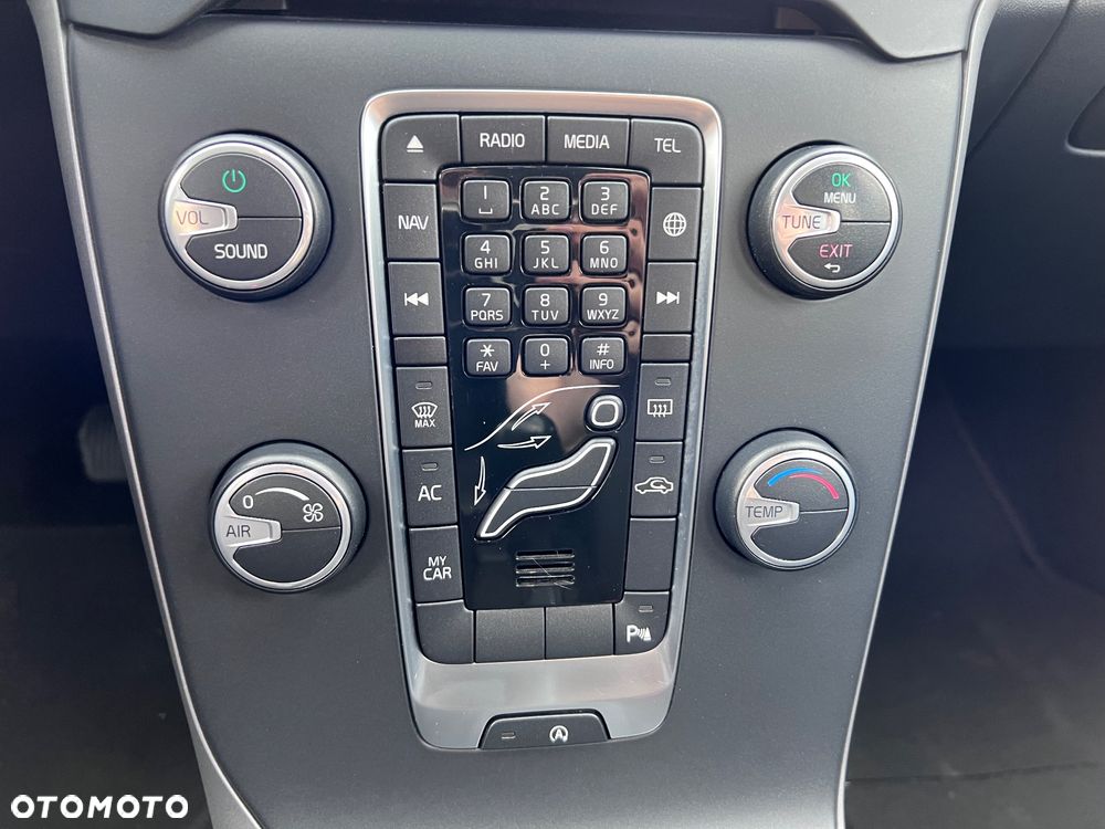 Volvo V40 D2 Kinetic - 29