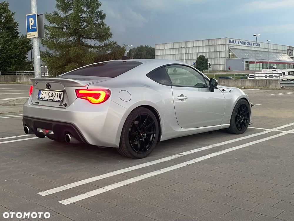 Toyota GT86 2.0 Prestige - 7