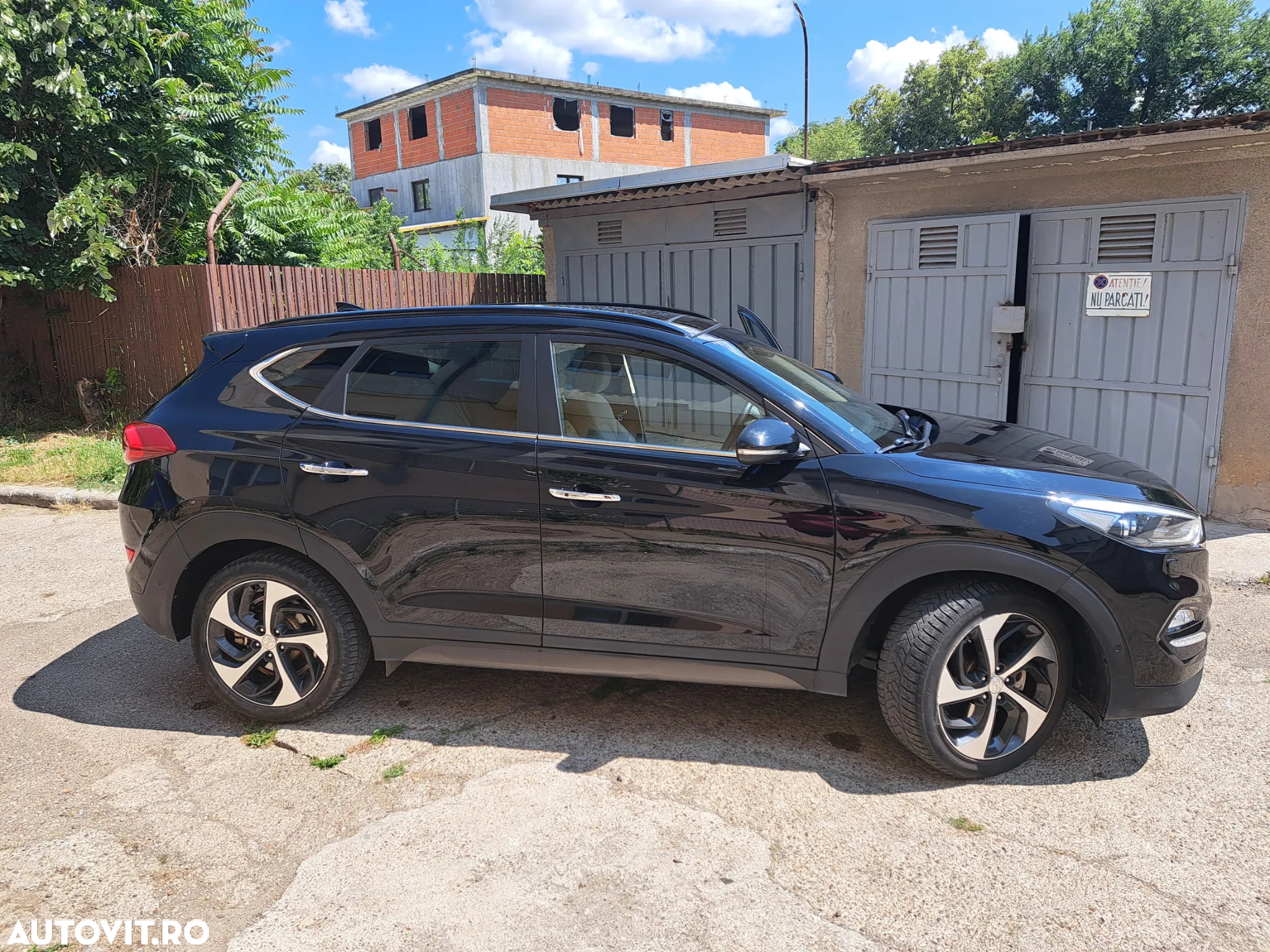 Hyundai Tucson 2.0 CRDI 4WD 6AT Luxury+ - 40